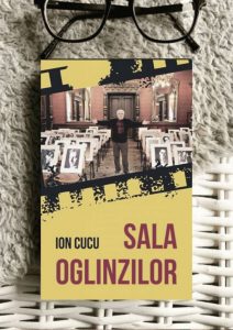 Carte: Sala oglinzilor