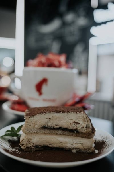 La pas prin București: zona Drumul Taberei / The Corner Bistro